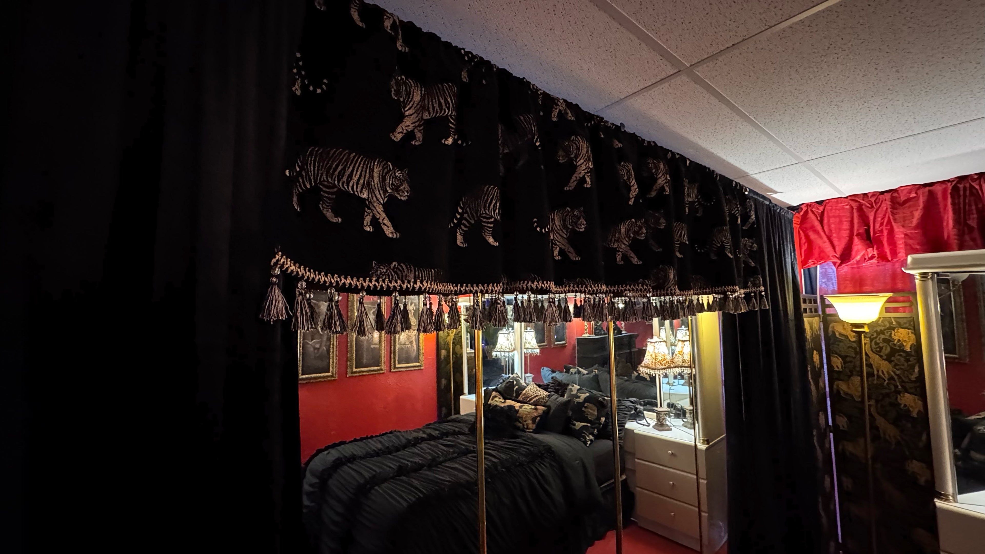 🖤 ZURI Vintage Animal Print Bedroom & Lounge Set | Luxury Content Studio Rental Dallas (DFW)
